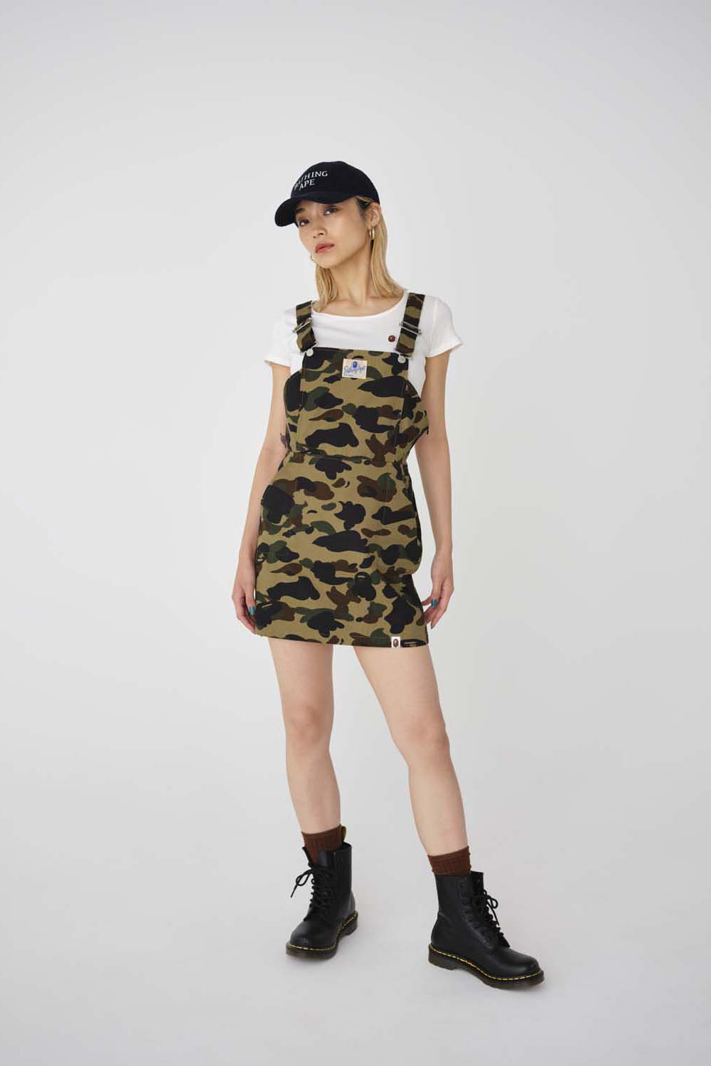 2022 AW LADIES' LOOKBOOK 11