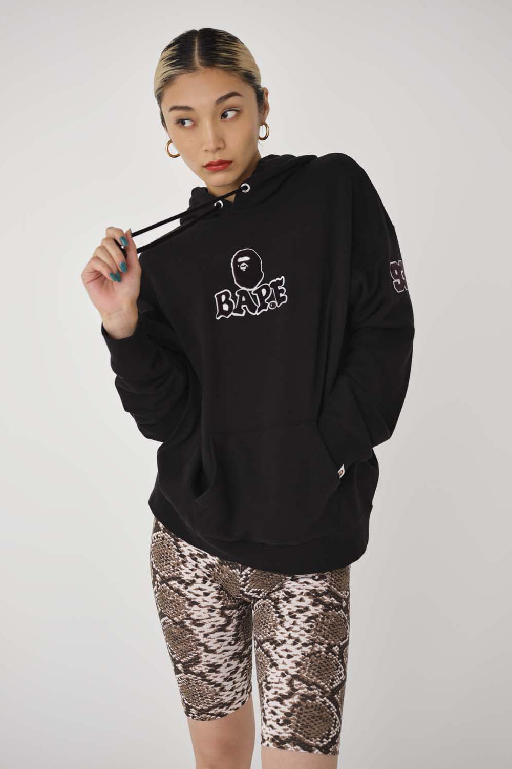 2022 AW LADIES' LOOKBOOK 6