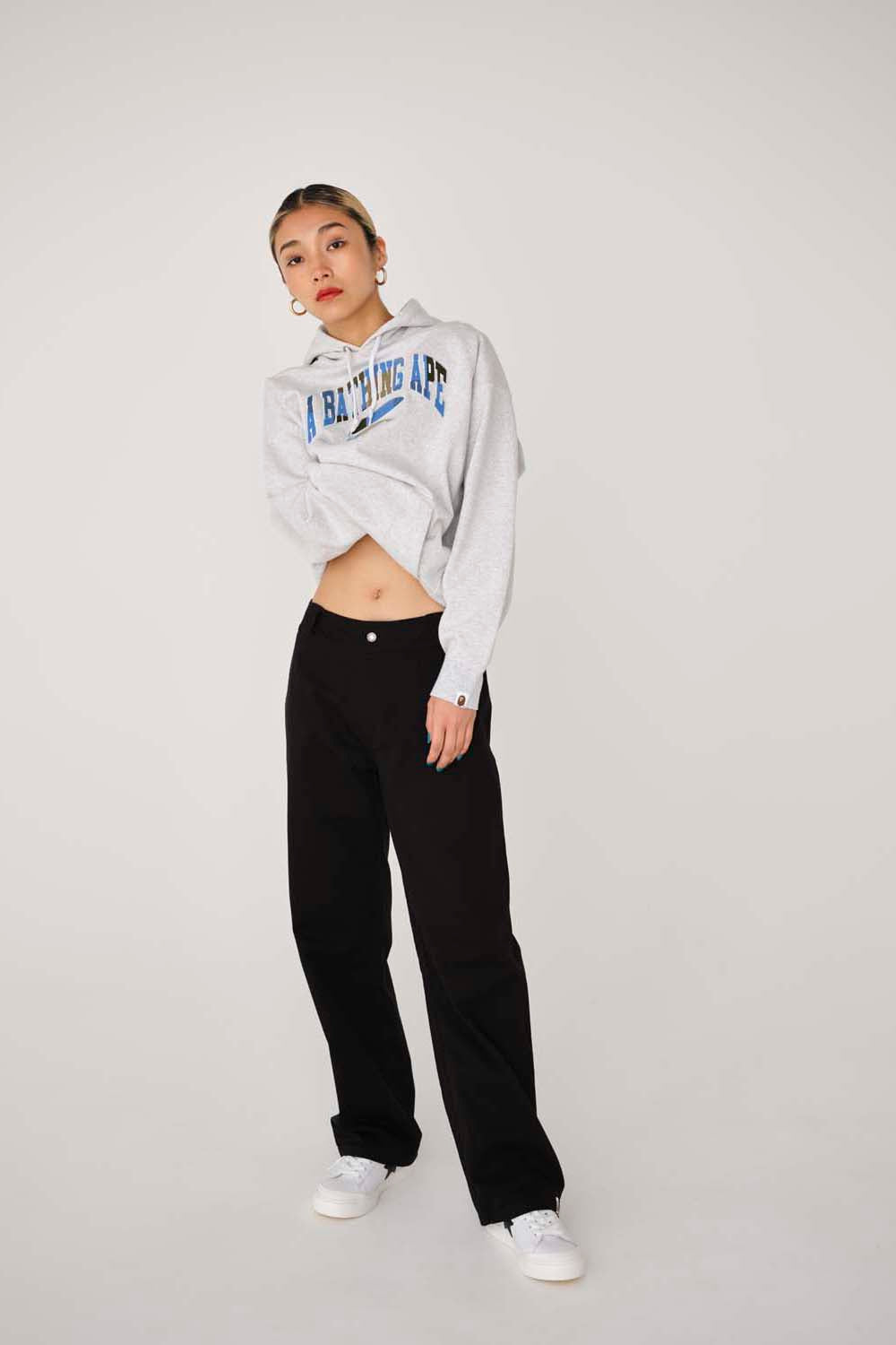 2022 AW LADIES' LOOKBOOK 8